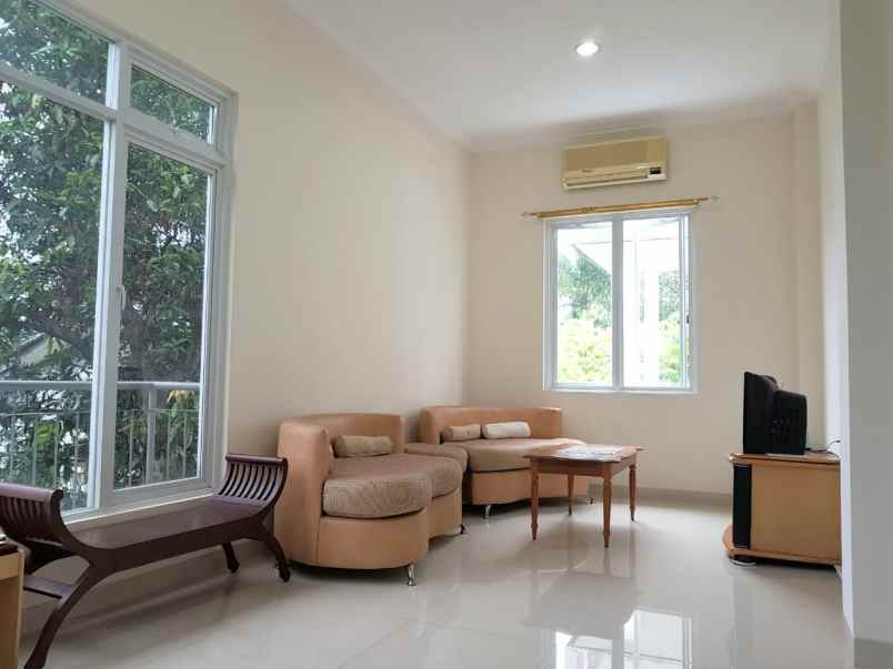 dijual rumah sentul city