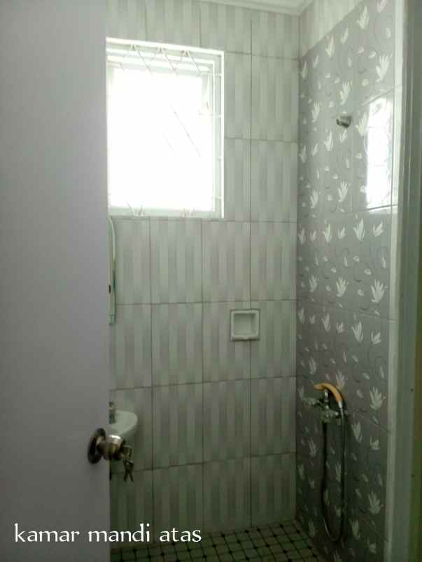 dijual rumah sentul city