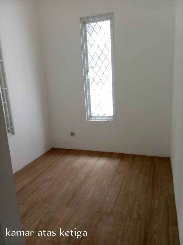 dijual rumah sentul city