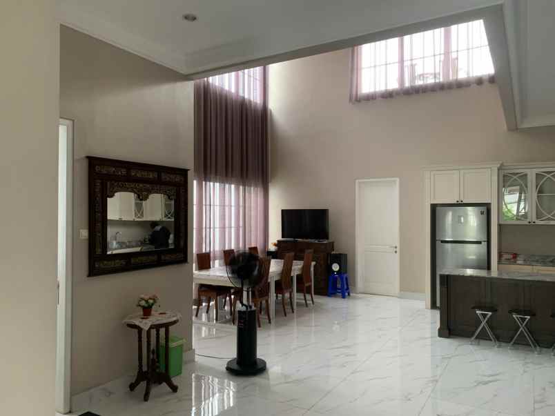 dijual rumah sentul city