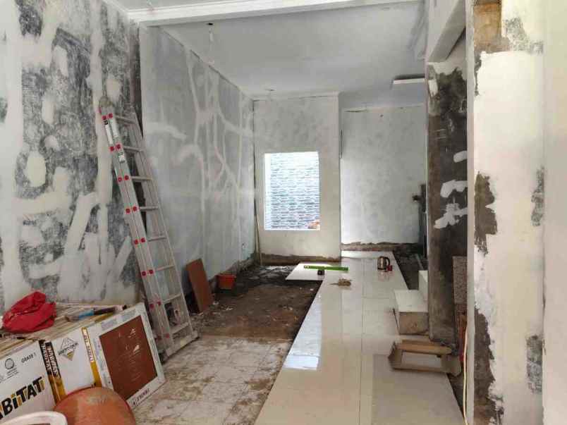 dijual rumah sentul city babakan madang