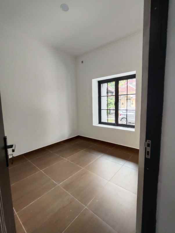 dijual rumah sentul selatan bsbajan madang