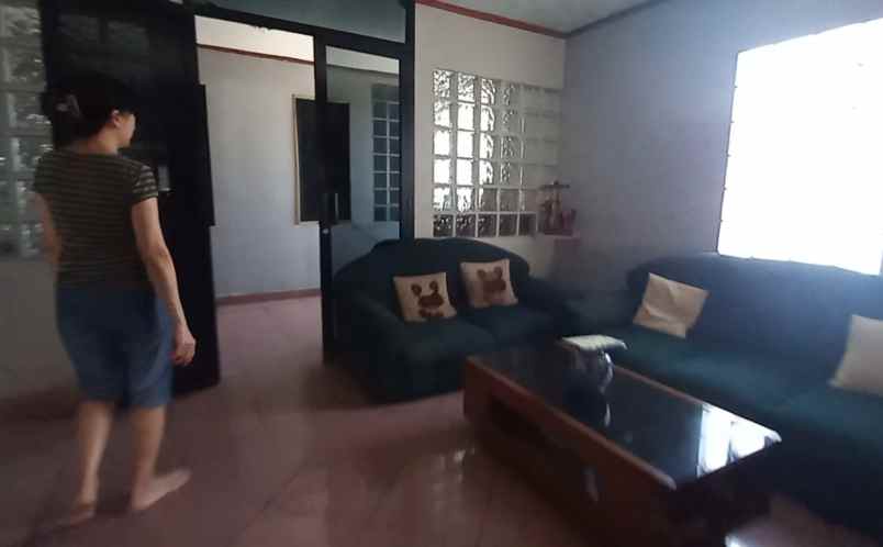 dijual rumah setiabudi