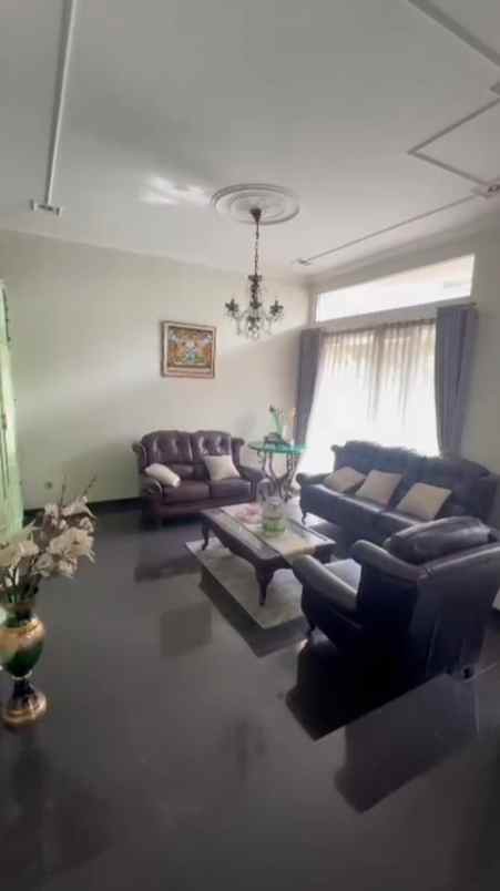 dijual rumah setra murni