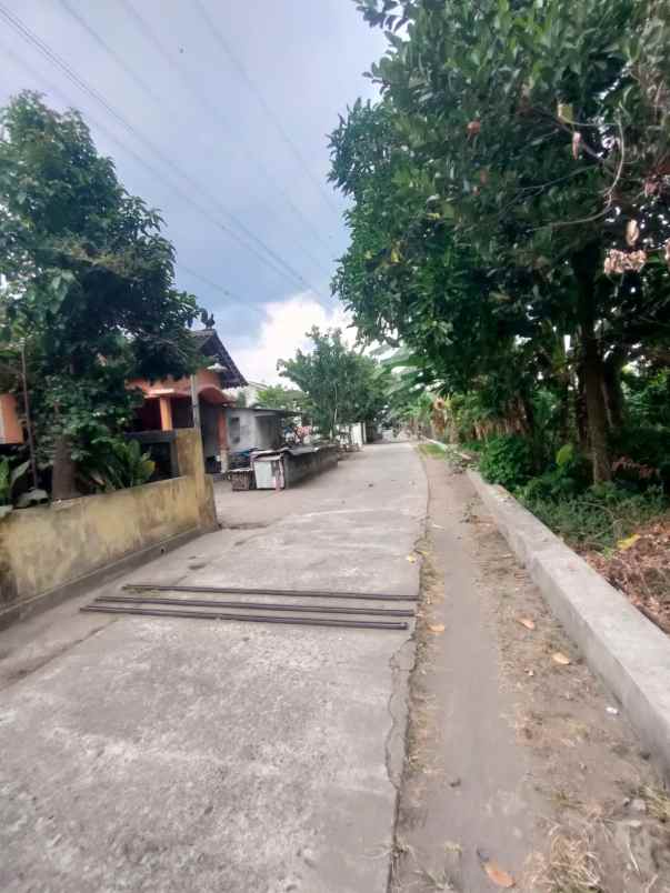 dijual rumah sewon