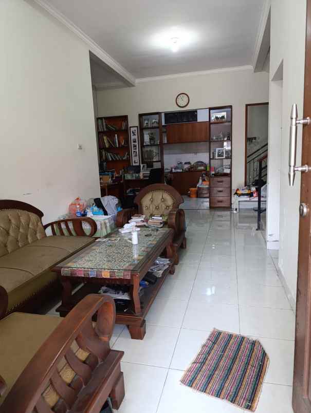 dijual rumah siap huni 2 5 lantai ancamanik bandung