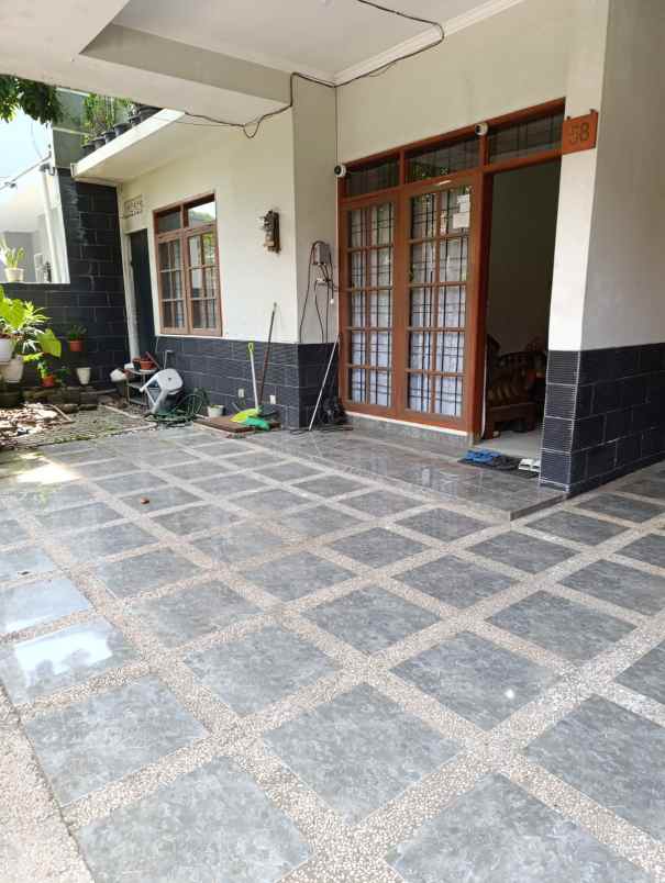 dijual rumah siap huni 2 5 lantai ancamanik bandung