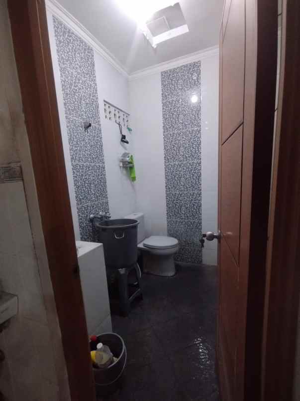 dijual rumah siap huni 2 5 lantai ancamanik bandung