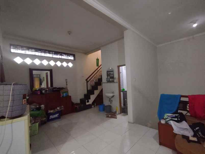 dijual rumah siap huni 2 5 lantai ancamanik bandung