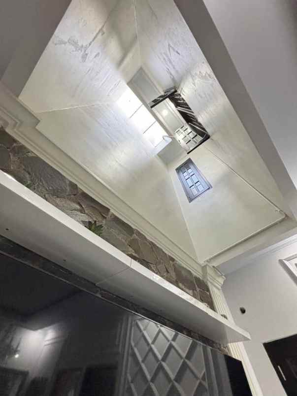 dijual rumah siap huni rapi furnish di jagakarsa