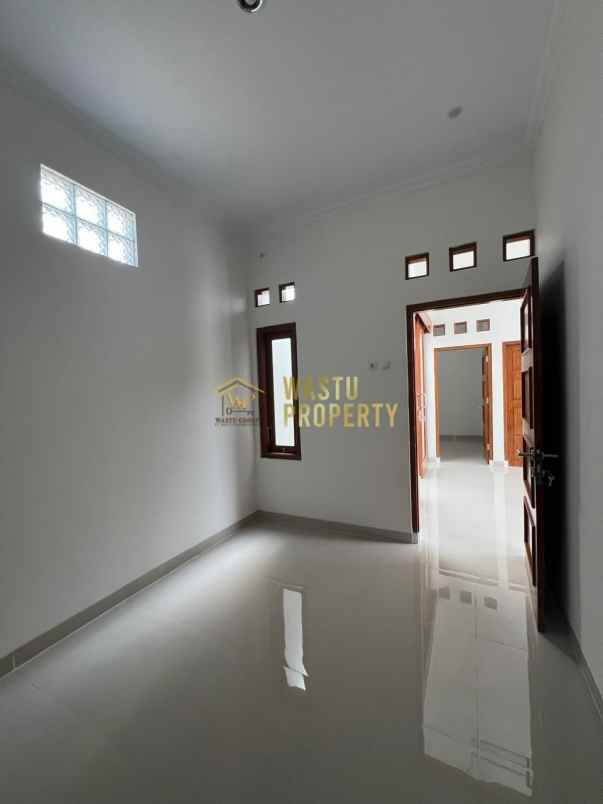 dijual rumah sidoarum godean