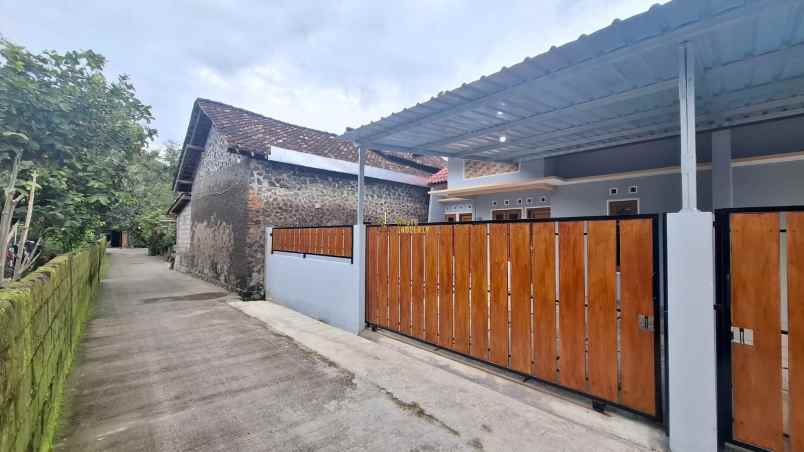 dijual rumah sindumartani ngemplak