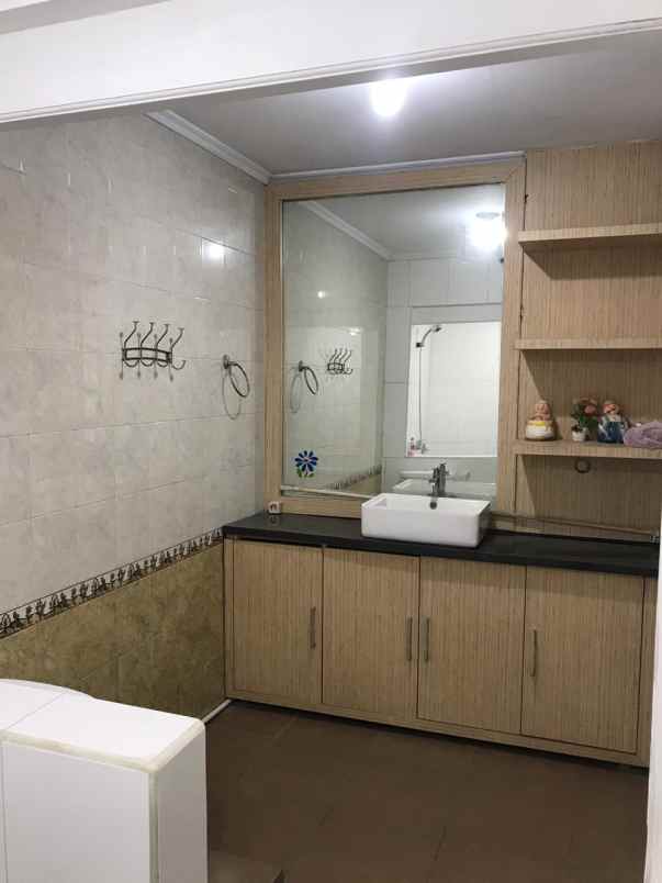 dijual rumah soekarno hatta