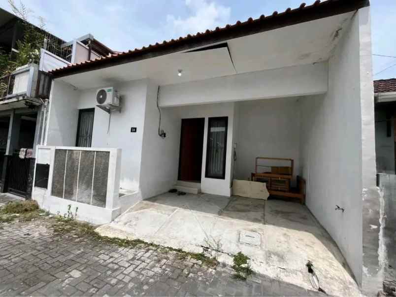 dijual rumah stadion maguwoharjo