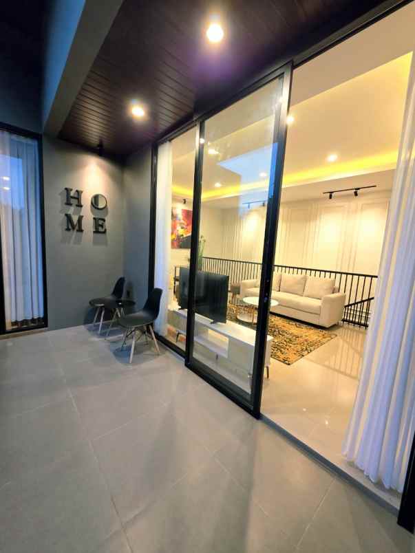 dijual rumah stadion maguwoharjo