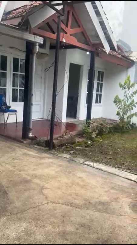 dijual rumah standar lokasi dekat araya malang
