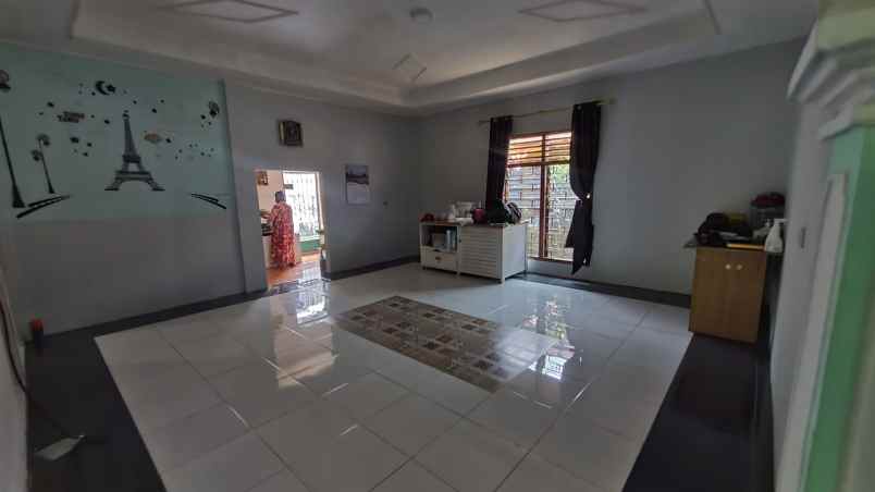 dijual rumah strategis dekat dengan kota