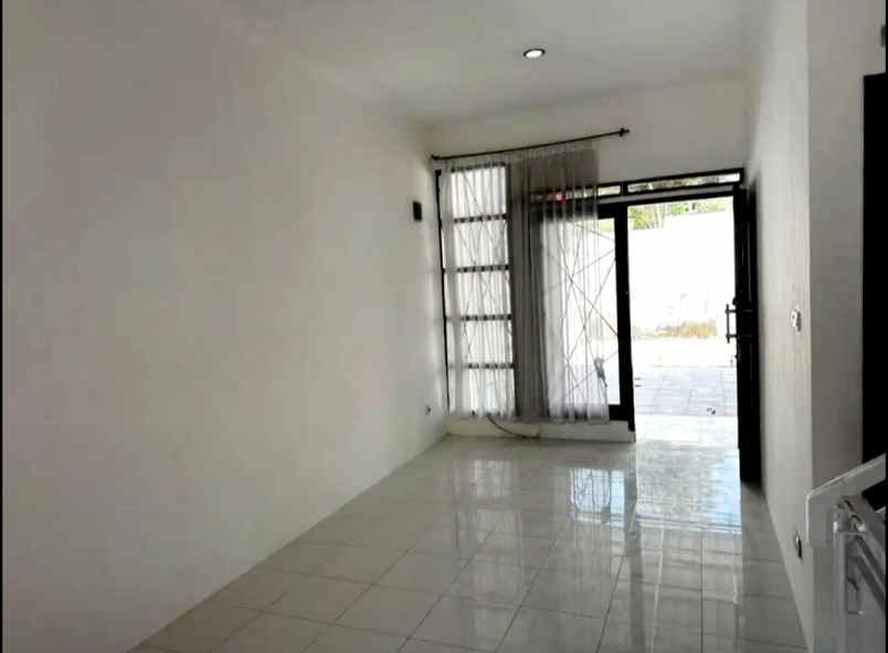 dijual rumah strategis di arcamanik kota bandung