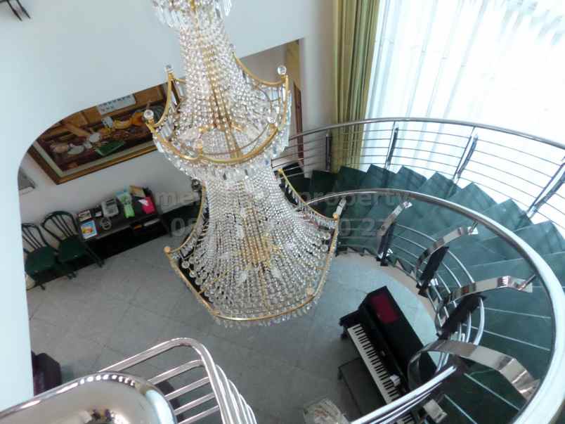 dijual rumah sukajadi