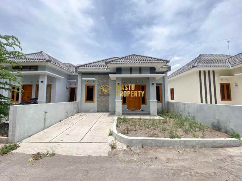 dijual rumah sumberharjo