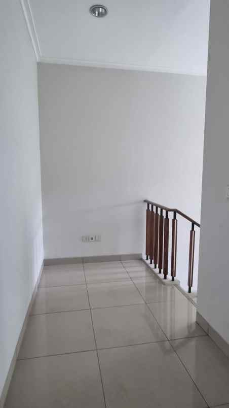 dijual rumah summarecon bekasi cluster