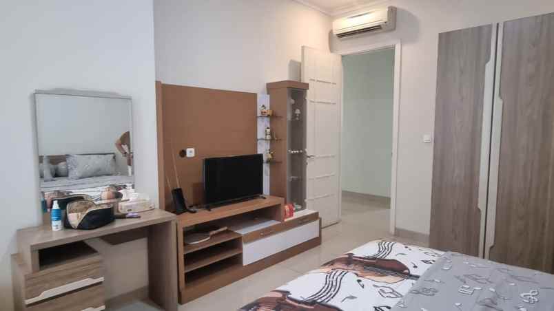 dijual rumah summarecon bekasi cluster