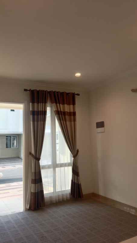 dijual rumah summarecon makassar