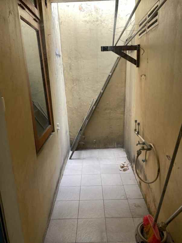 dijual rumah taman harapan baru