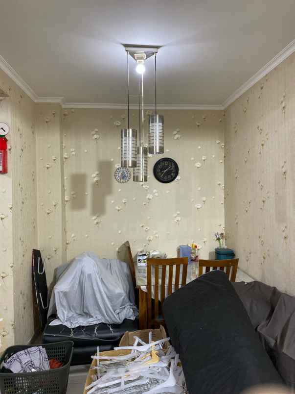 dijual rumah taman harapan baru