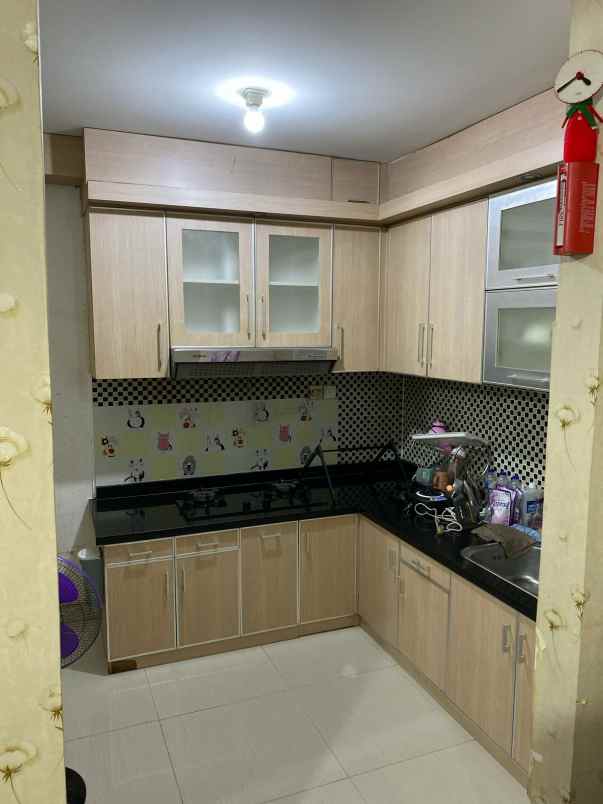 dijual rumah taman harapan baru