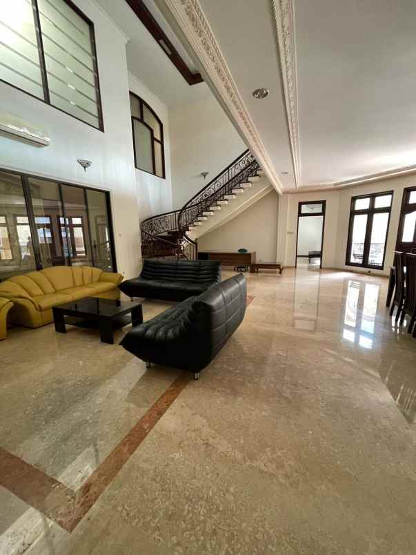 dijual rumah taman hunian satelit