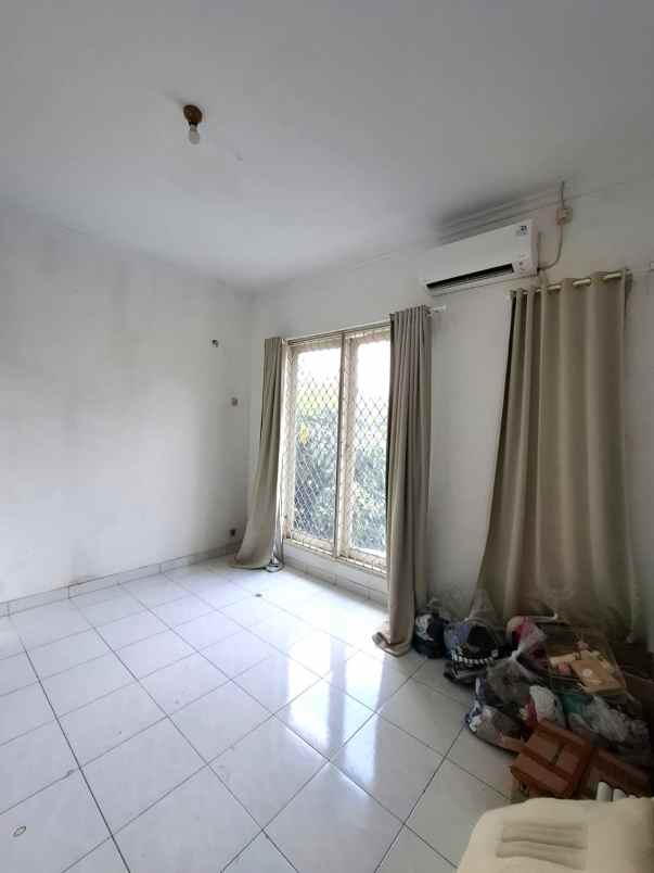 dijual rumah taman modern cakung