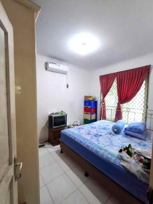 dijual rumah taman modern cakung