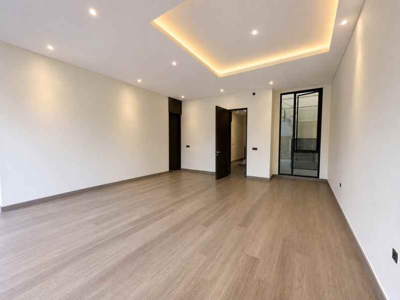 dijual rumah taman permata buana