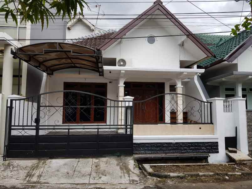 Rumah Bagus Luas Siap Huni 1 Lantai Nyaman Di Taman Sulfat Malang