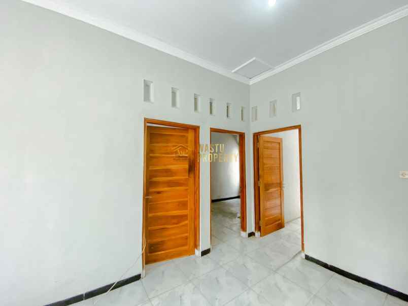 dijual rumah tamanmartani kec kalasan