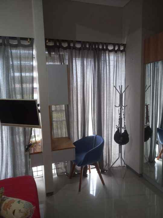 dijual rumah tambak medokan ayu