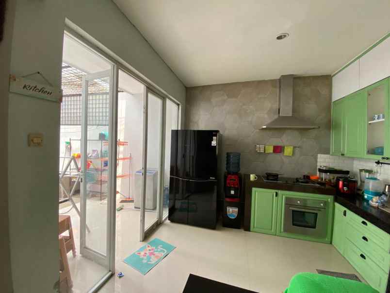 dijual rumah tamini residence cipayung