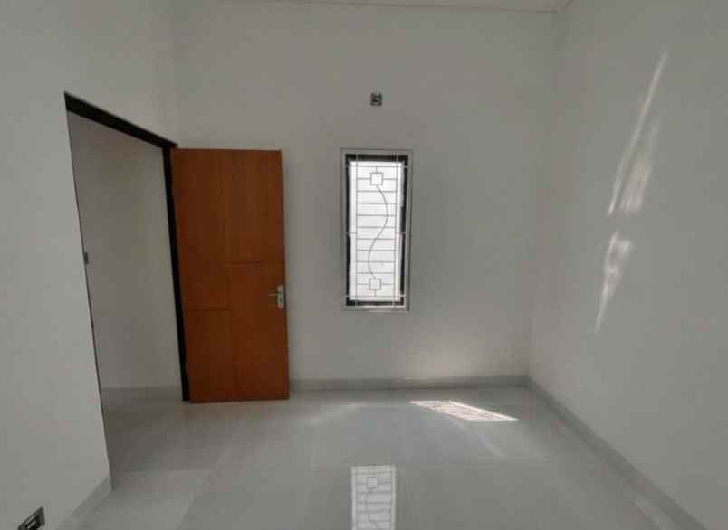 dijual rumah tapos depok