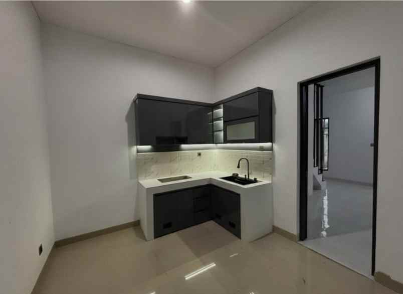 dijual rumah tapos depok