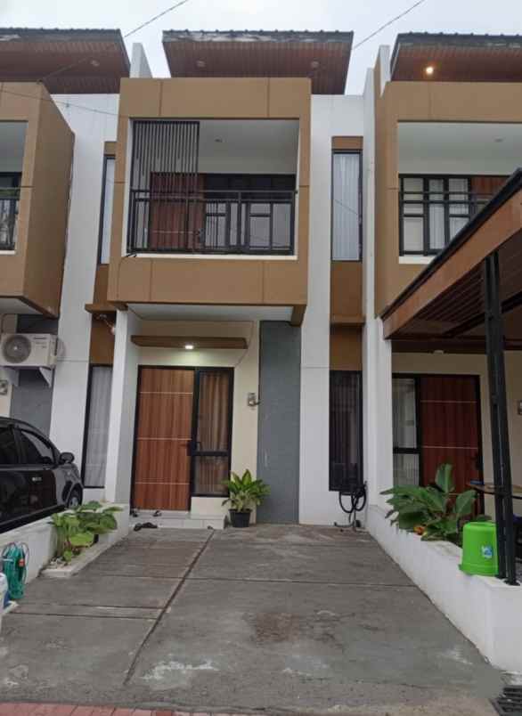 dijual rumah tapos depok