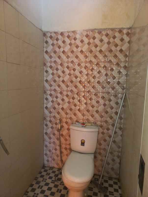 dijual rumah townhouse kintamani jl at