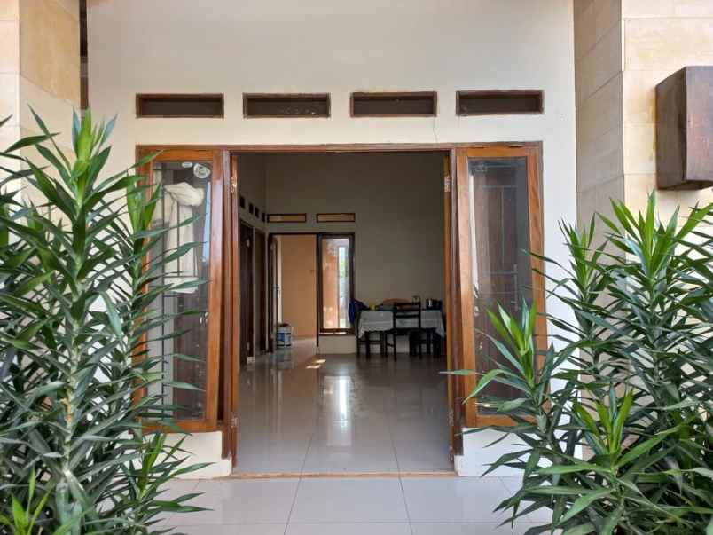 dijual rumah townhouse kintamani jl at