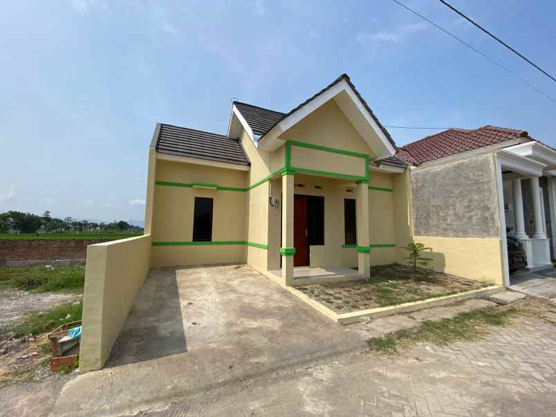 dijual rumah trunuh klaten selatan