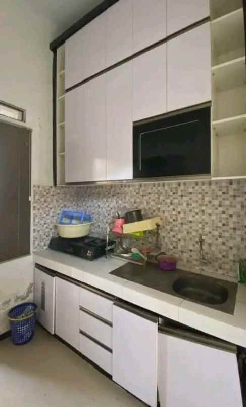 dijual rumah umy