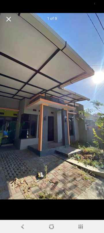 dijual rumah umy