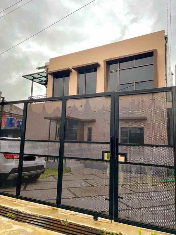 dijual rumah villa asri nyaman di lembang bandung
