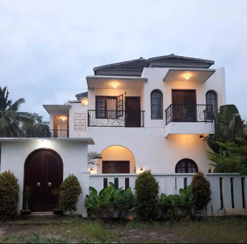 dijual rumah villa dadaprejo batu malang