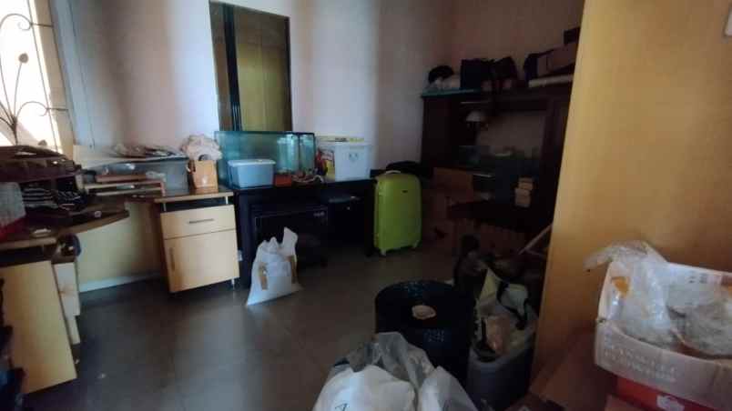 dijual rumah villa permata gading