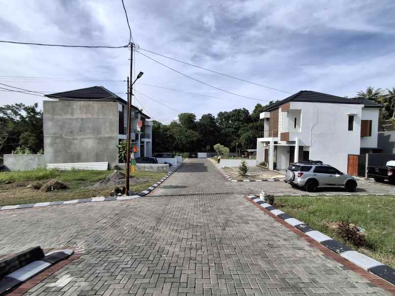 dijual rumah watualangkah ambarketawang